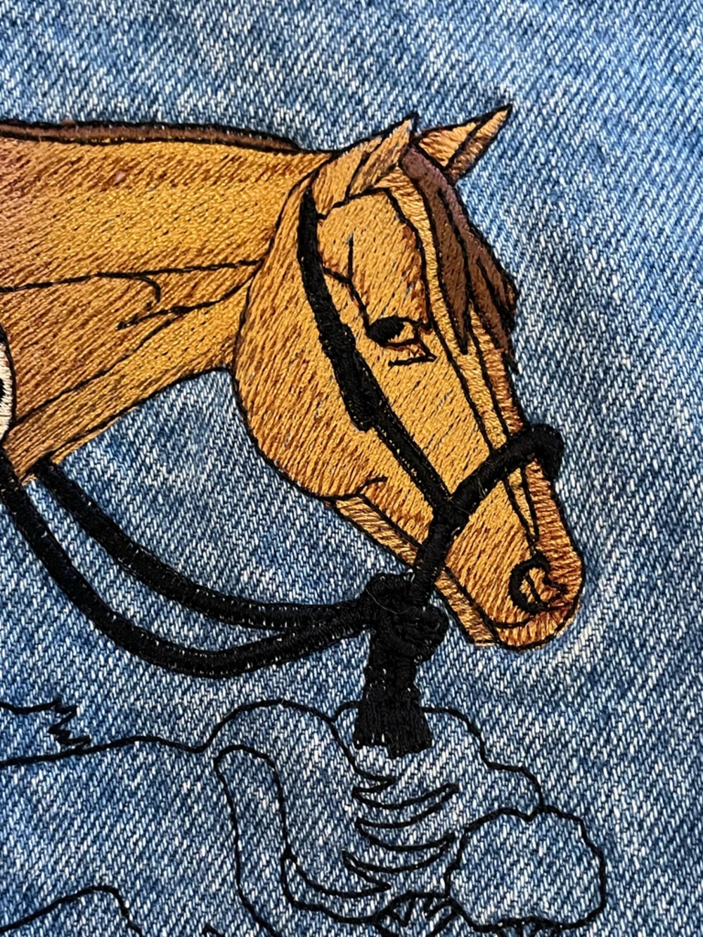Lee denim jean jacket with custom horse embroidery Vgt piece from late 80’s - Picture 6 of 8